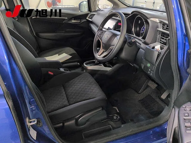 Honda Fit  с аукциона в Японии