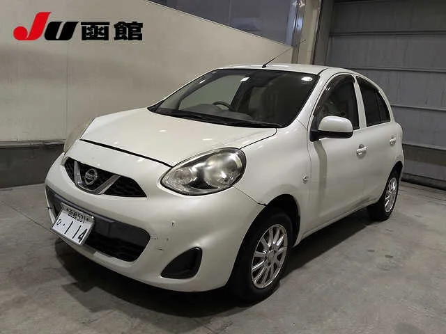 Nissan March 2016
