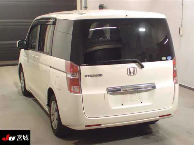 Honda Stepwgn 2011