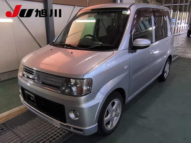 Mitsubishi Toppo 2009