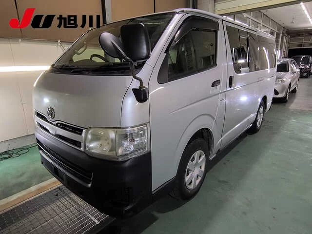 Toyota HiAce Van 2013