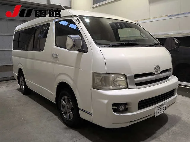 Toyota HiAce  с аукциона в Японии