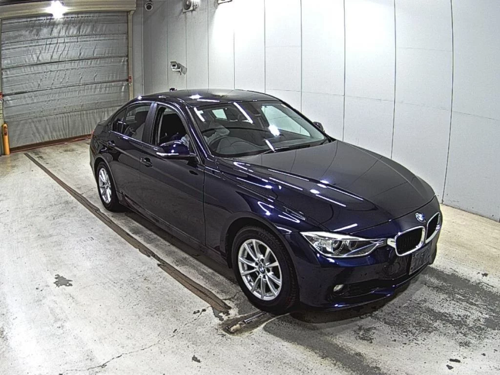 BMW 3-Series 2013