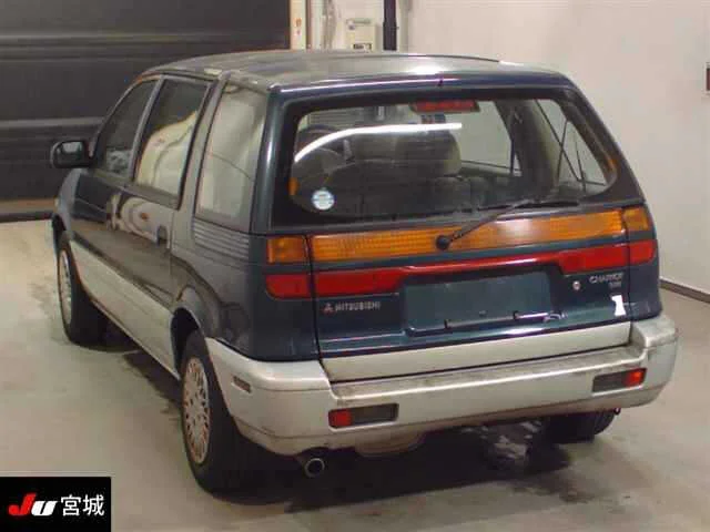 Mitsubishi Chariot  с аукциона в Японии