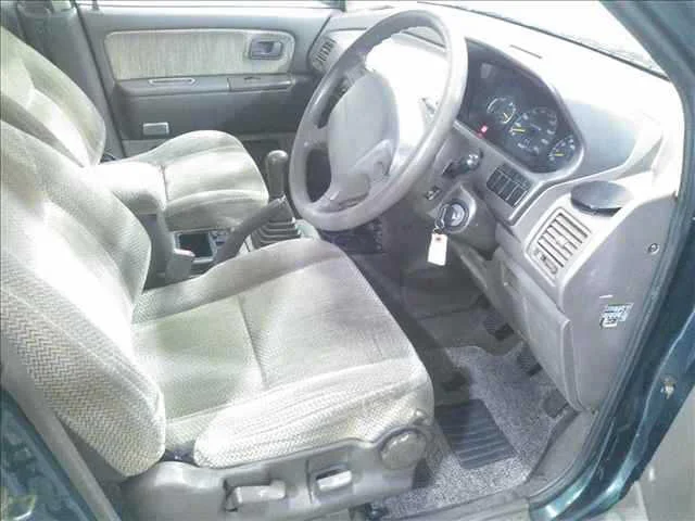 Mitsubishi Chariot  с аукциона в Японии