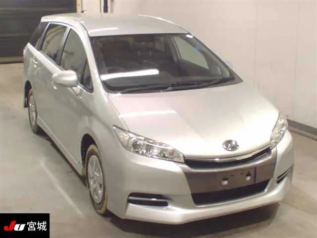 Toyota Wish 2013