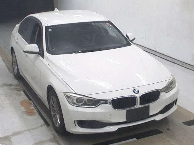 BMW 3-Series 2013