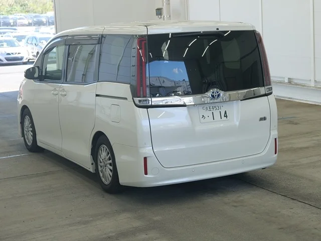 Toyota Noah 2020