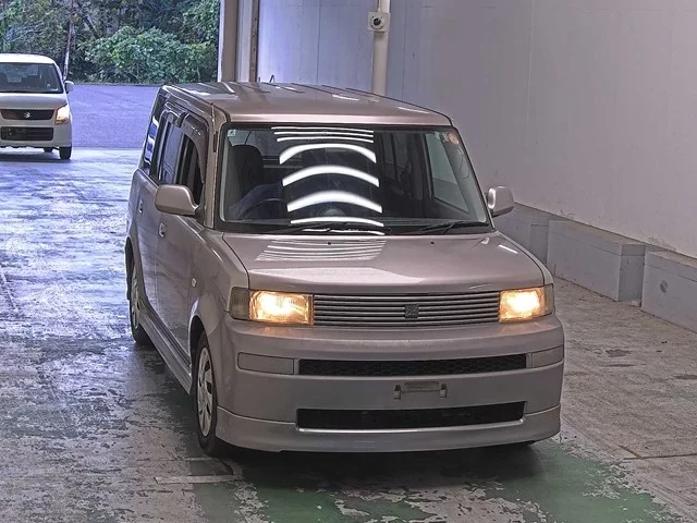 Toyota bB 2004