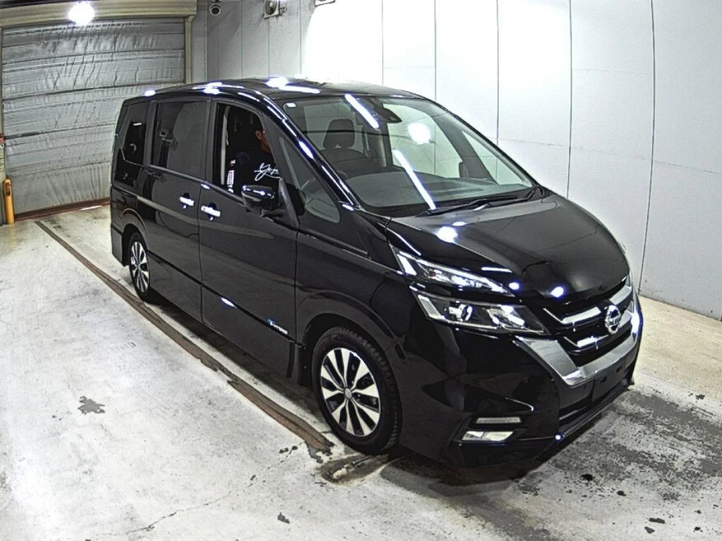 Nissan Serena 2018
