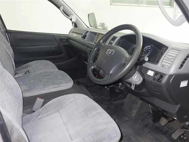 Toyota HiAce 2006