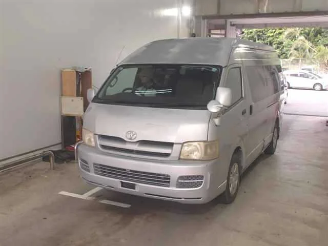 Toyota HiAce  с аукциона в Японии