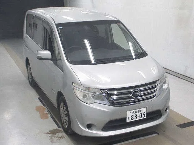 Nissan Serena 2016