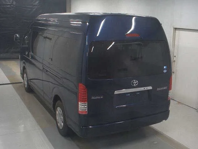 Toyota HiAce 2017