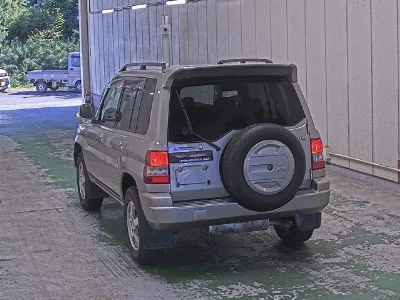 Mitsubishi Pajero iO