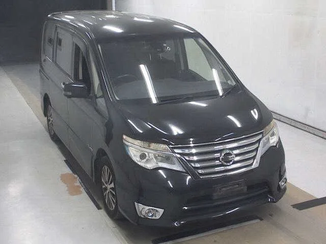 Nissan Serena 2015