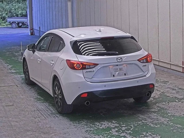 Mazda Axela  с аукциона в Японии