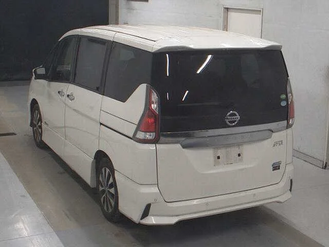 Nissan Serena 2016