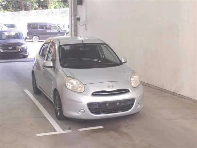 Nissan March 2010
