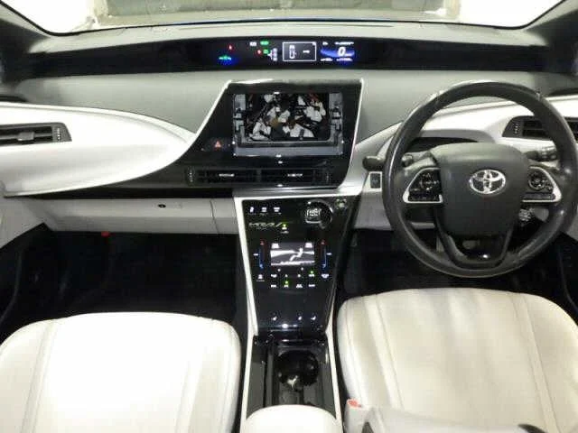 Toyota Mirai  с аукциона в Японии