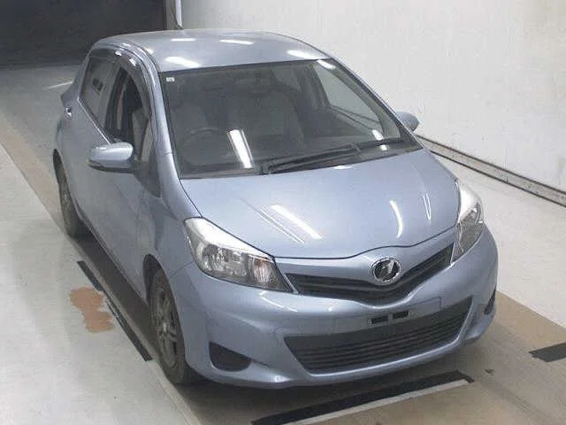 Toyota Vitz 2011