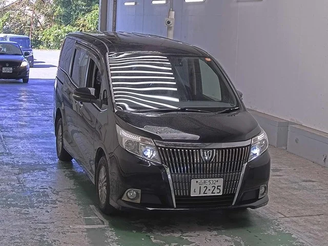 Toyota Esquire 2016