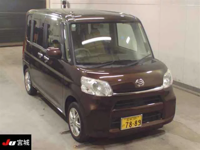 Daihatsu Tanto 2014