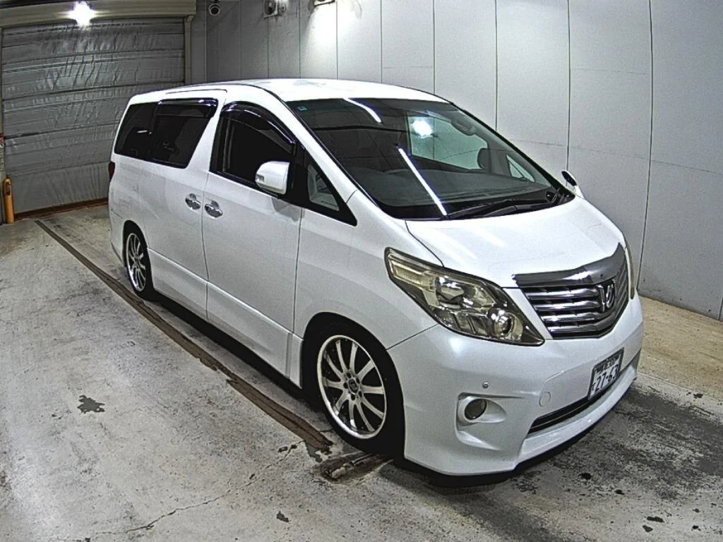Toyota Alphard 2008