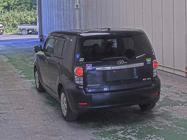 Toyota Corolla Rumion  с аукциона в Японии