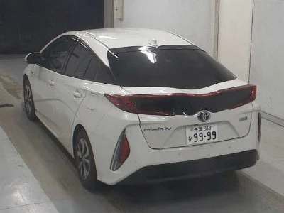 Toyota Prius PHV