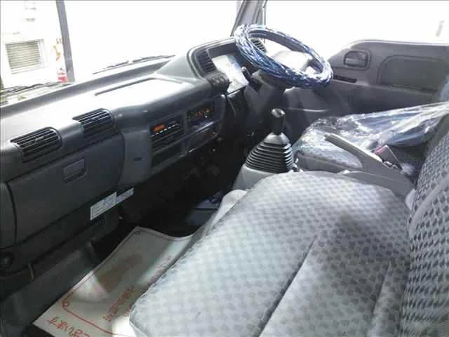 Isuzu Elf  с аукциона в Японии