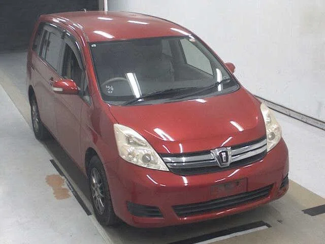 Toyota Isis 2013