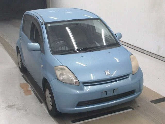 Toyota Passo 2004
