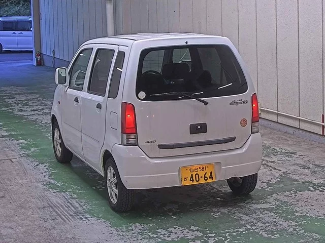 Suzuki Wagon R  с аукциона в Японии