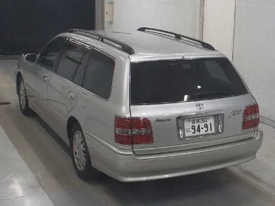 Toyota Crown Estate