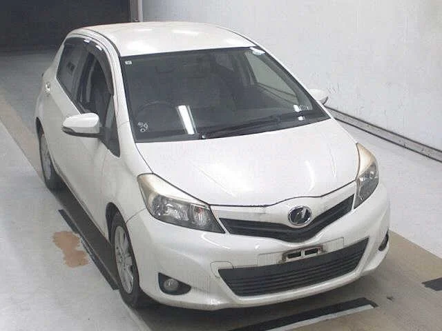 Toyota Vitz 2011