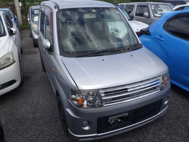 Mitsubishi Toppo 2010