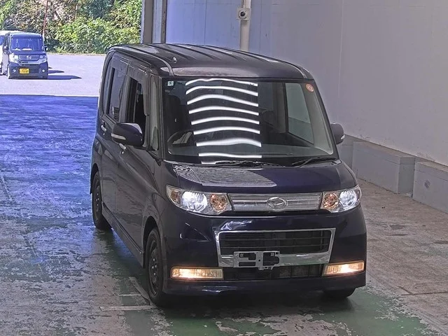 Daihatsu Tanto 2009