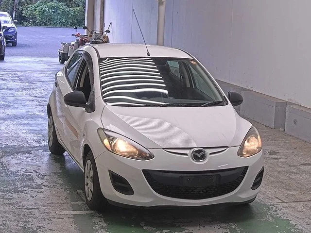 Mazda Demio 2011