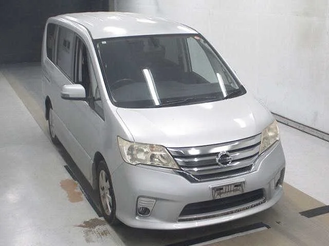 Nissan Serena 2011
