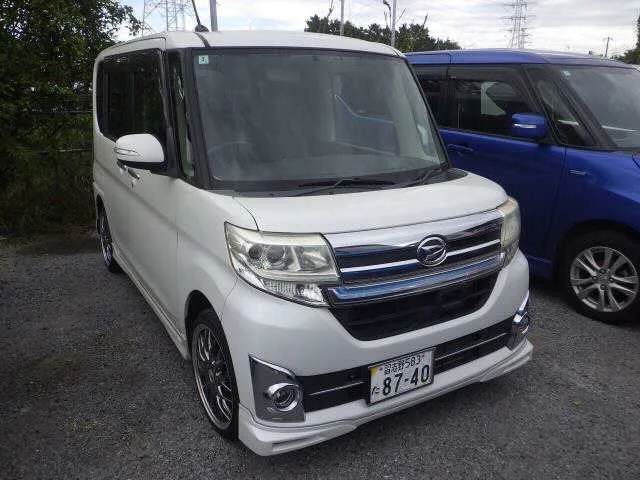 Daihatsu Tanto 2014