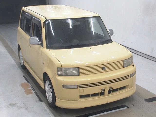 Toyota bB 2001