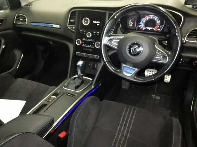 Renault Megane  с аукциона в Японии