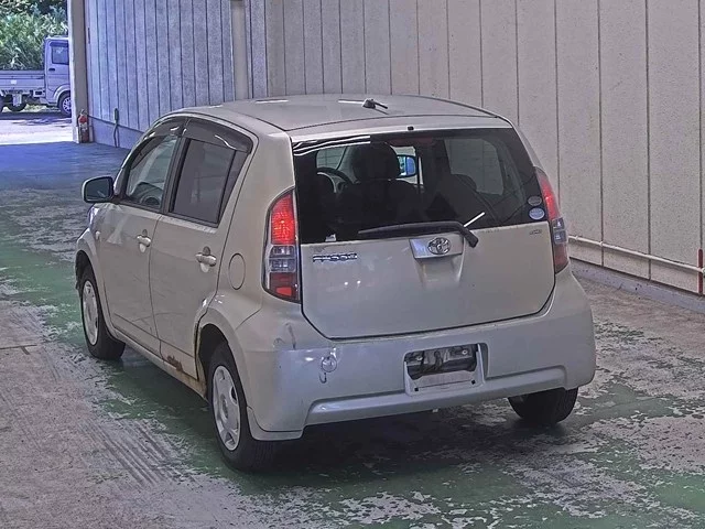 Toyota Passo  с аукциона в Японии