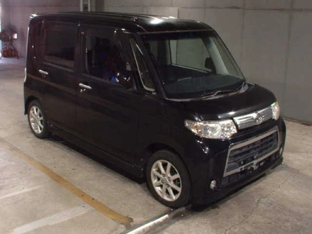 Daihatsu Tanto 2012
