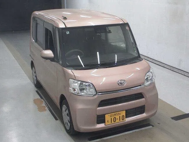 Daihatsu Tanto 2018