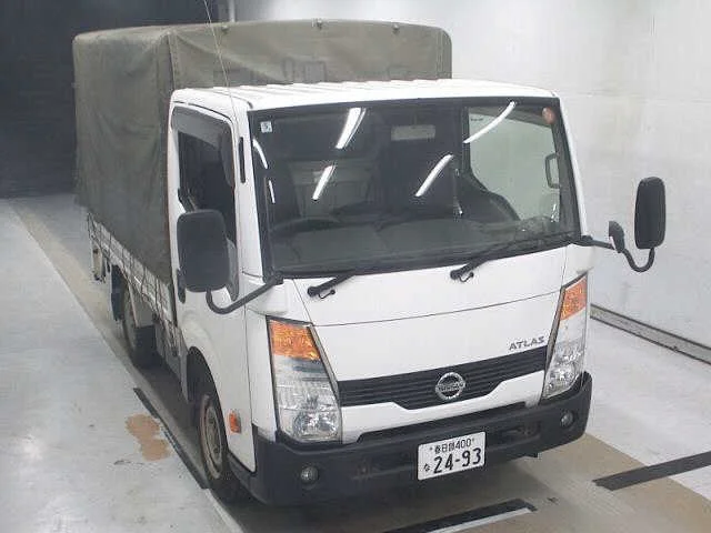 Nissan Atlas 2016