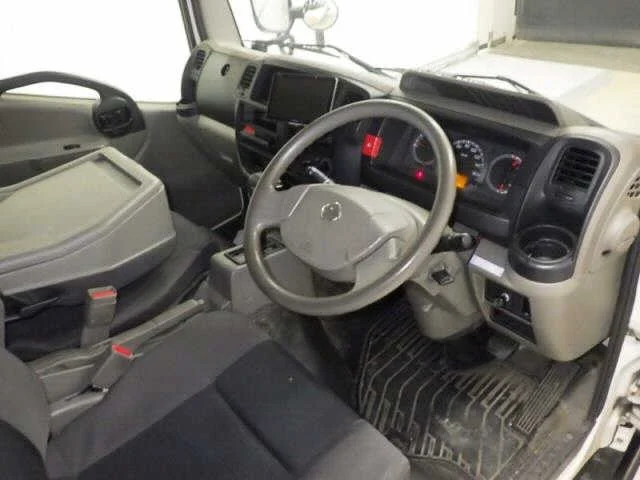 Nissan Atlas  с аукциона в Японии