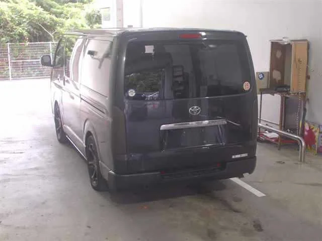 Toyota HiAce Van  с аукциона в Японии