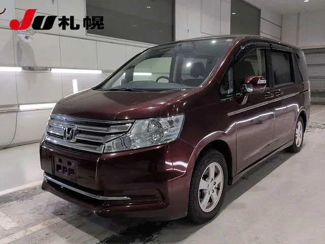 Honda Stepwgn 2014